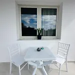 Js House 3 * Shkodër