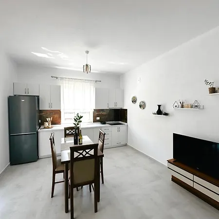 Apartment Js House 3